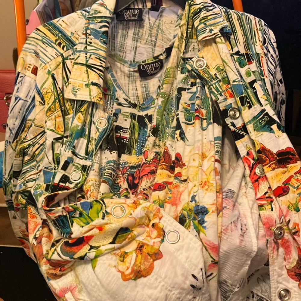Onque Casuals thin cotton Jacket & t-shirt in Multicolor Floral Design